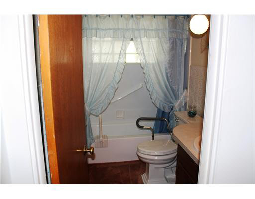 3803 Brentwood Dr, South Bend, IN 46628 photo 8
