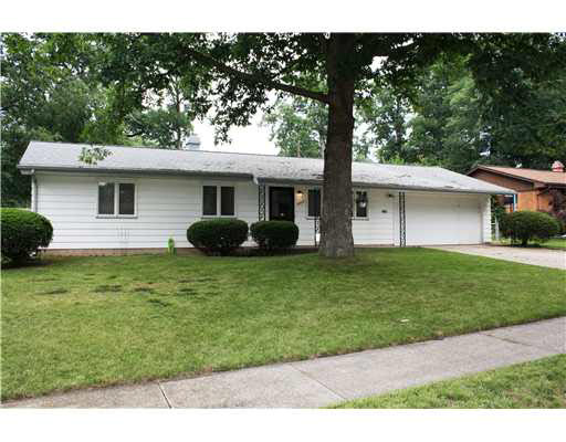 3803 Brentwood Dr, South Bend, IN 46628 photo 1