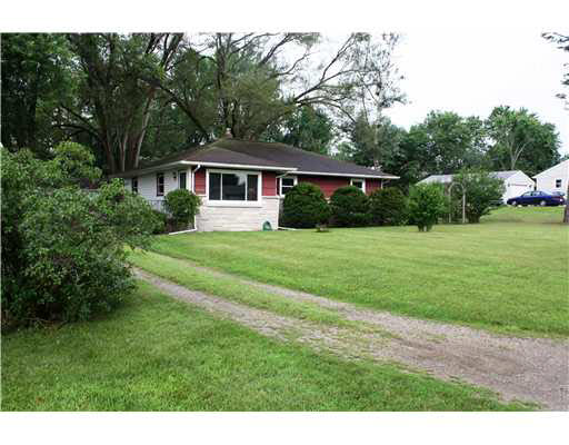 19180 Palisade Ave, South Bend, IN 46637 photo 1