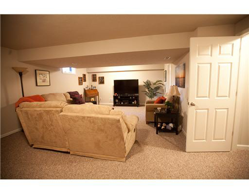 1312 Deluna Way, South Bend, IN 46614 photo 18