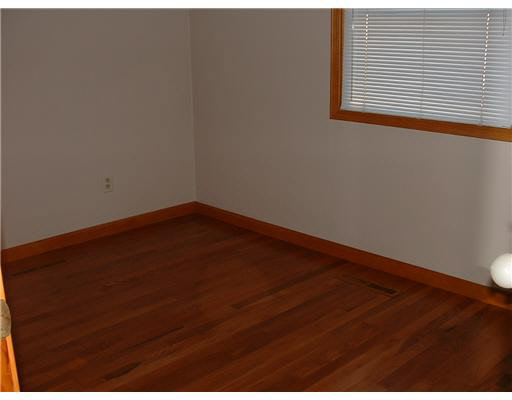 4516 Meadow Ln, South Bend, IN 46619 photo 8