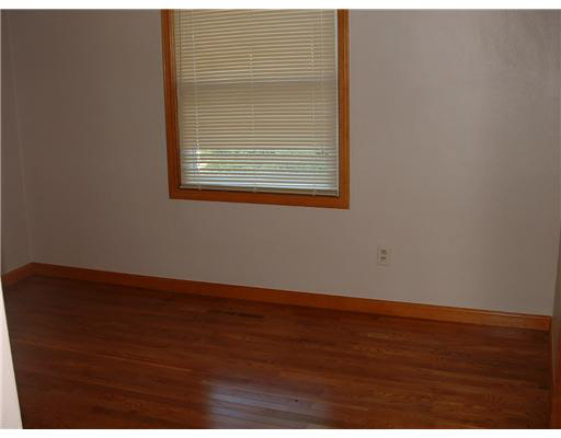 4516 Meadow Ln, South Bend, IN 46619 photo 9