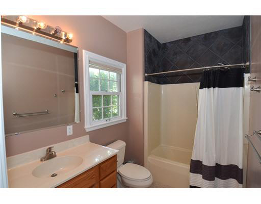 52562 Spring Valley Ln, Granger, IN 46530 photo 8