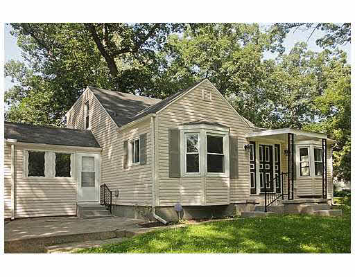 17881 Ponader Dr, South Bend, IN 46635 photo 2