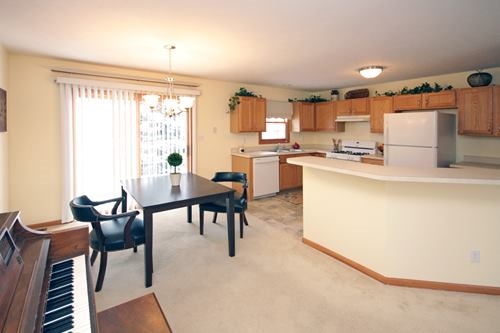 3451 Sandwood Dr, South Bend, IN 46628 photo 5