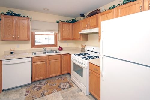 3451 Sandwood Dr, South Bend, IN 46628 photo 2