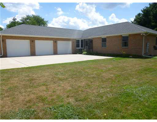24120 Roosevelt Rd, South Bend, IN 46614 photo 1