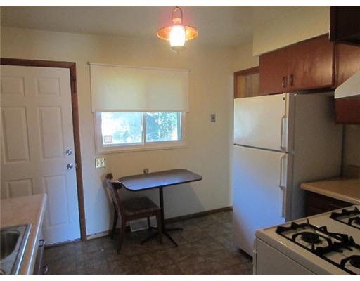 5101 Greenleaf Ln, South Bend, IN 46619 photo 9