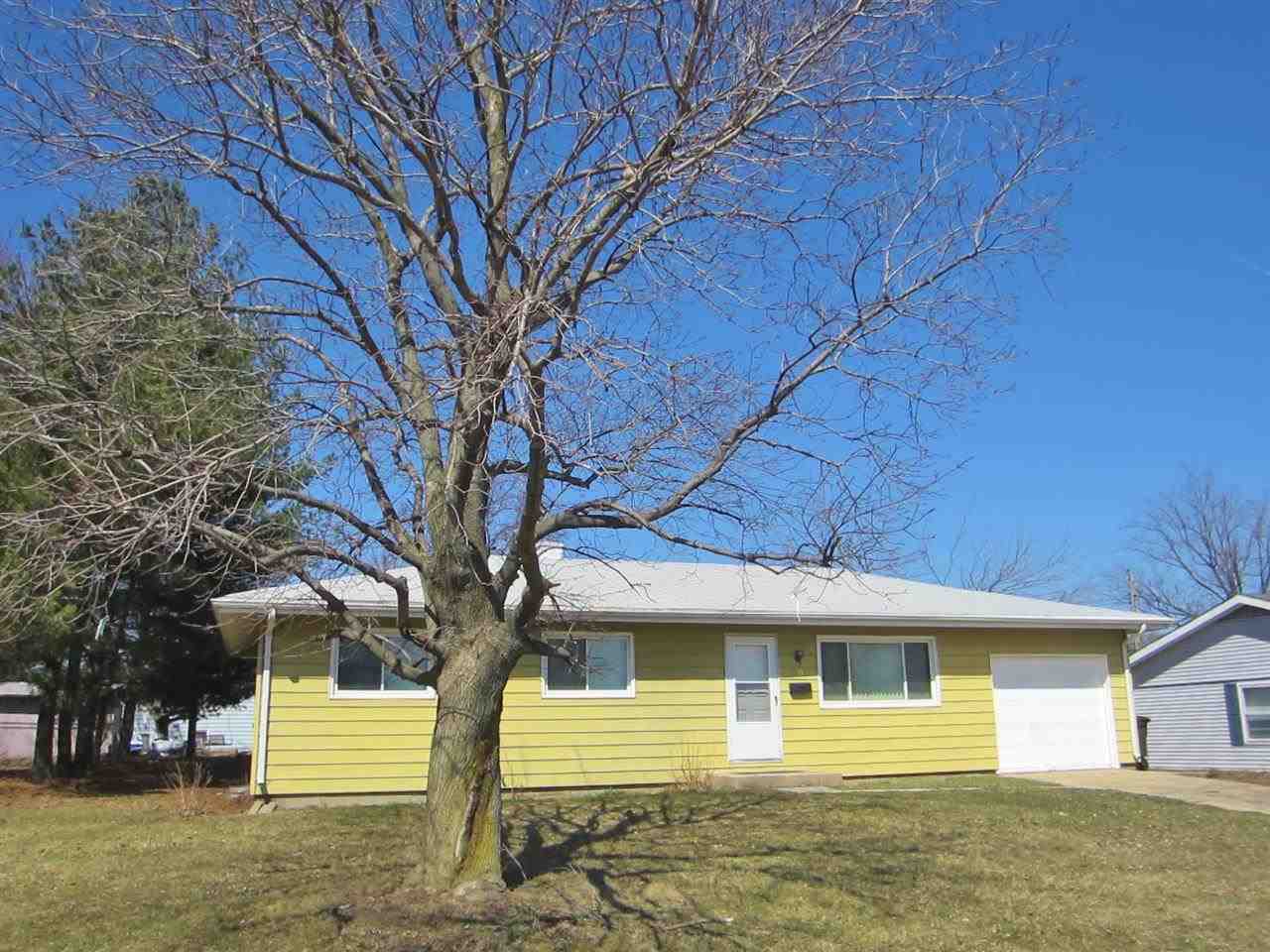 5101 Greenleaf Ln, South Bend, IN 46619 photo 1