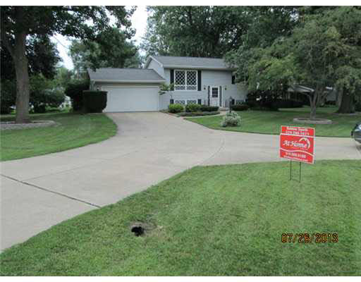 53441 Oakton Dr, South Bend, IN 46635 photo 1