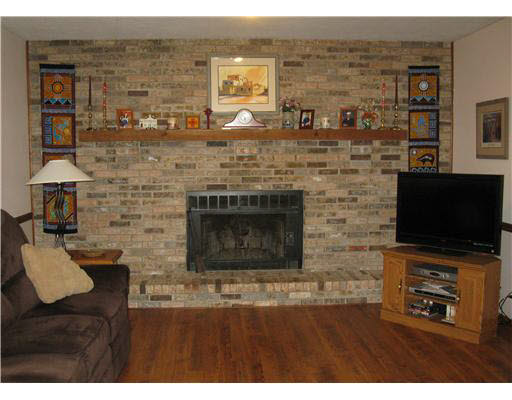 55930 Oakview Ln, Osceola, IN 46561 photo 2