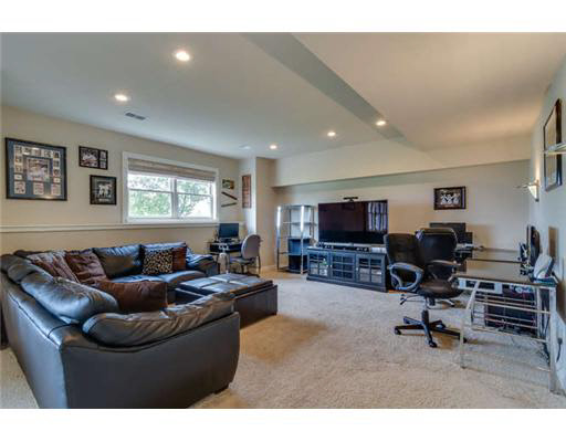 14328 Parkridge Dr, Granger, IN 46530 photo 22