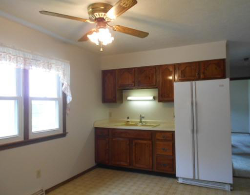 23003 Acacia Pl, South Bend, IN 46628 photo 6