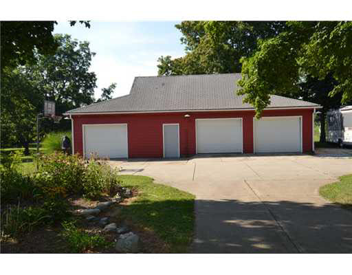 17250 Madison Rd, South Bend, IN 46614 photo 23