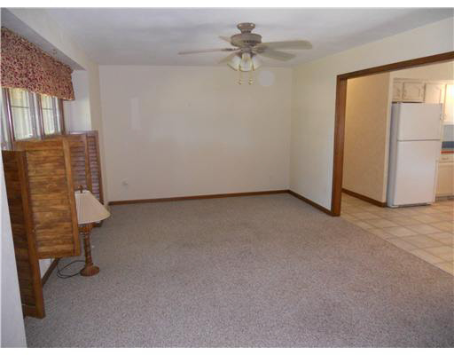 11620 Strohm Dr N, Mishawaka, IN 46545 photo 3