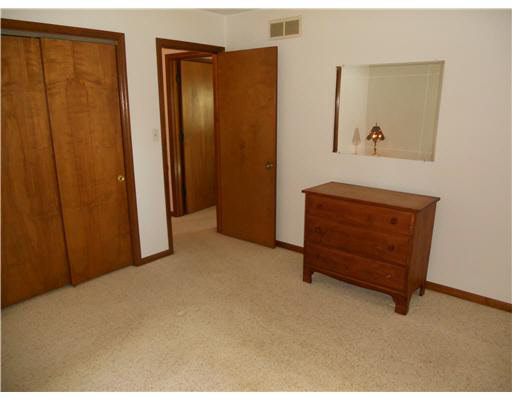 11620 Strohm Dr N, Mishawaka, IN 46545 photo 10