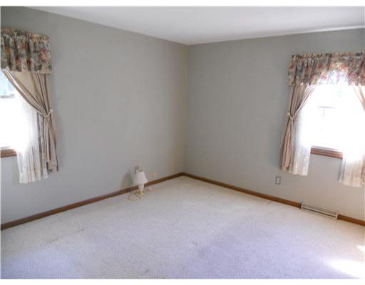 11620 Strohm Dr N, Mishawaka, IN 46545 photo 7