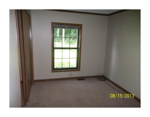 55041 Glenn Rd, South Bend, IN 46628 photo 10