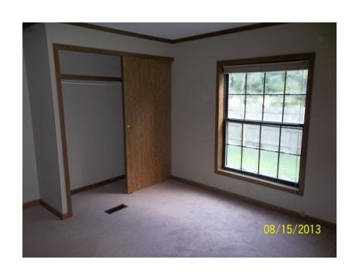 55041 Glenn Rd, South Bend, IN 46628 photo 11
