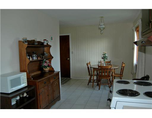 20075 Roosevelt Rd, South Bend, IN 46614 photo 6