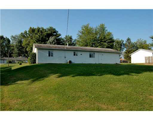 20075 Roosevelt Rd, South Bend, IN 46614 photo 17