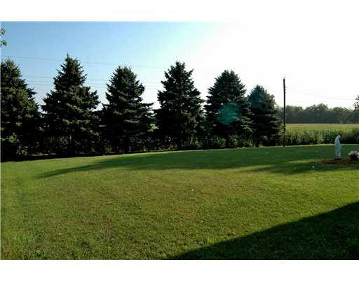 20075 Roosevelt Rd, South Bend, IN 46614 photo 18