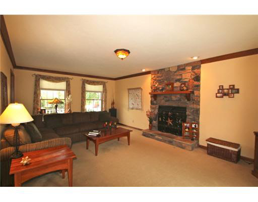 11662 Cross Cut Dr, Granger, IN 46530 photo 6