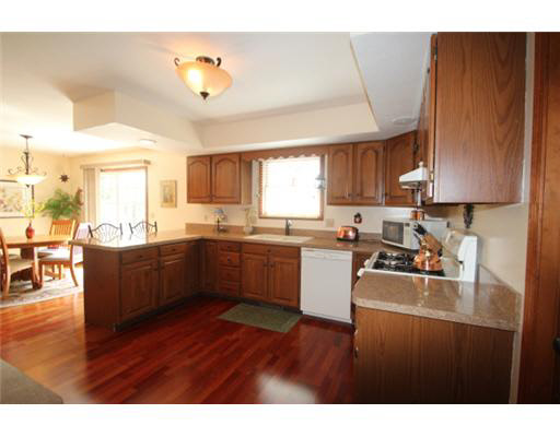 11662 Cross Cut Dr, Granger, IN 46530 photo 10