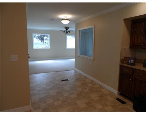 3445 Eastmont Dr, South Bend, IN 46628 photo 4