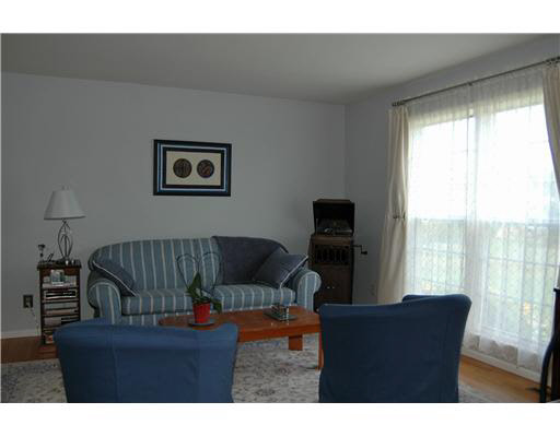22150 Pine Hollow Ln, South Bend, IN 46628 photo 3