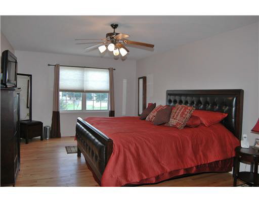 22150 Pine Hollow Ln, South Bend, IN 46628 photo 13