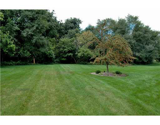 22150 Pine Hollow Ln, South Bend, IN 46628 photo 23