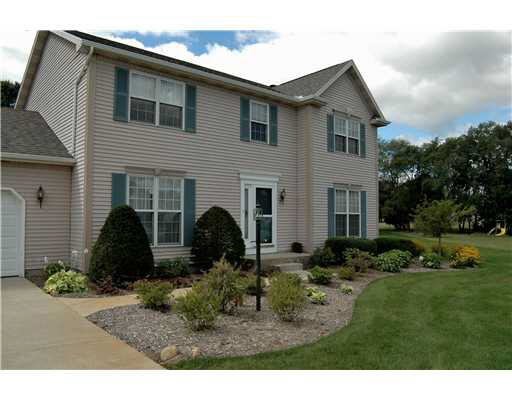 22150 Pine Hollow Ln, South Bend, IN 46628 photo 2