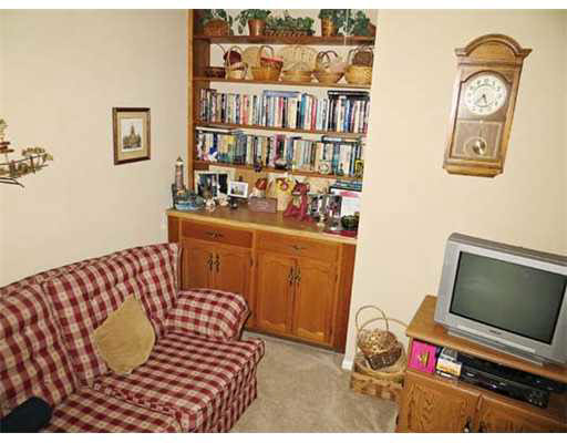 52077 Furrow Dr, South Bend, IN 46637 photo 9
