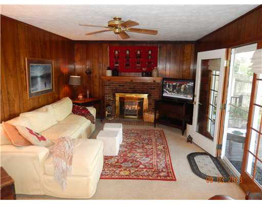 1487 Cambridge Dr, South Bend, IN 46614 photo 4