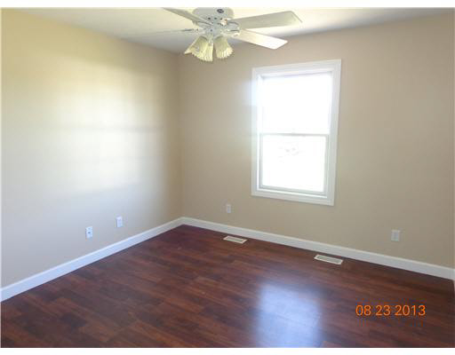 10231 Conover Dr, Granger, IN 46530 photo 6