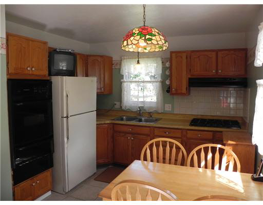 1740 Winston Dr, South Bend, IN 46635 photo 2