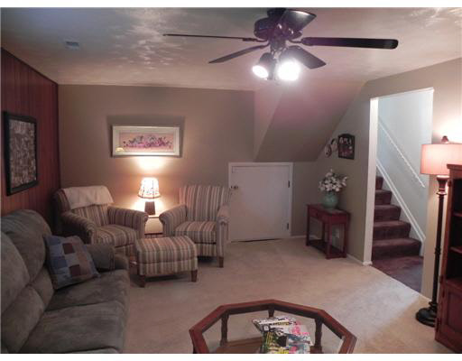 1740 Winston Dr, South Bend, IN 46635 photo 6