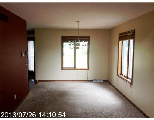 23639 Ramblewood Ln, Elkhart, IN 46516 photo 4