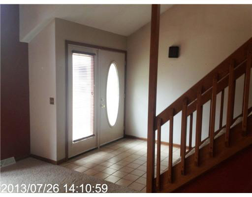 23639 Ramblewood Ln, Elkhart, IN 46516 photo 2