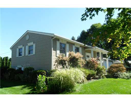 12385 Ashland St, Granger, IN 46530 photo 2