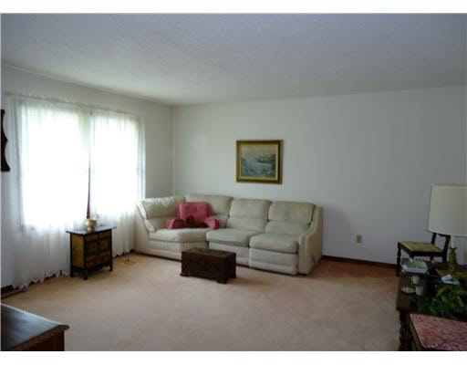 810 Steeplechase Dr, Mishawaka, IN 46544 photo 2