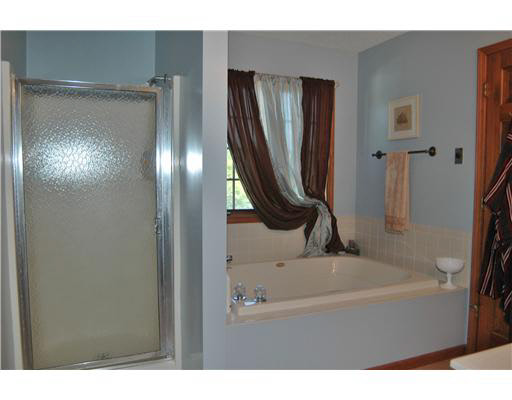 10813 Pewamo Dr, Osceola, IN 46561 photo 13