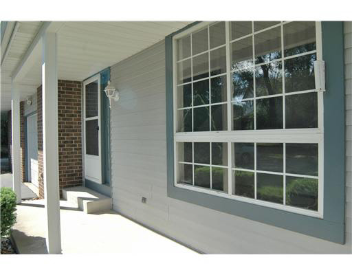 18132 Field Ct, South Bend, IN 46637 photo 2
