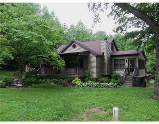 63181 Oak Rd, South Bend, IN 46614 photo 1
