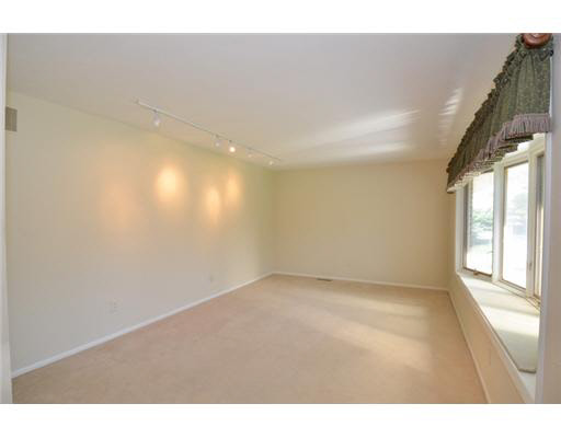 18386 Abbot Ct, South Bend, IN 46637 photo 7
