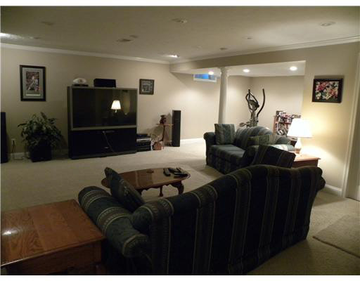 14448 Taddington Dr, Granger, IN 46530 photo 9