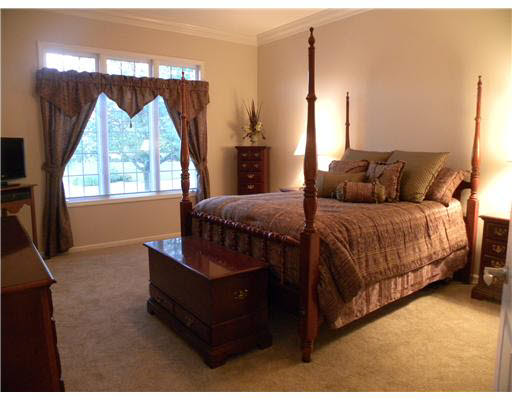 14448 Taddington Dr, Granger, IN 46530 photo 6