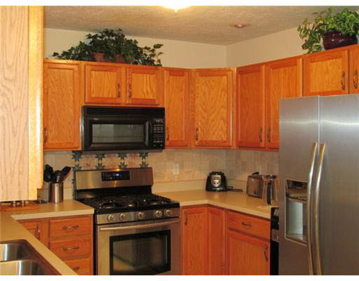816 Prism Valley Dr, Mishawaka, IN 46544 photo 3