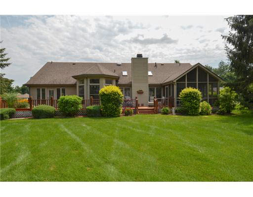 51481 Harrington Dr, Granger, IN 46530 photo 2